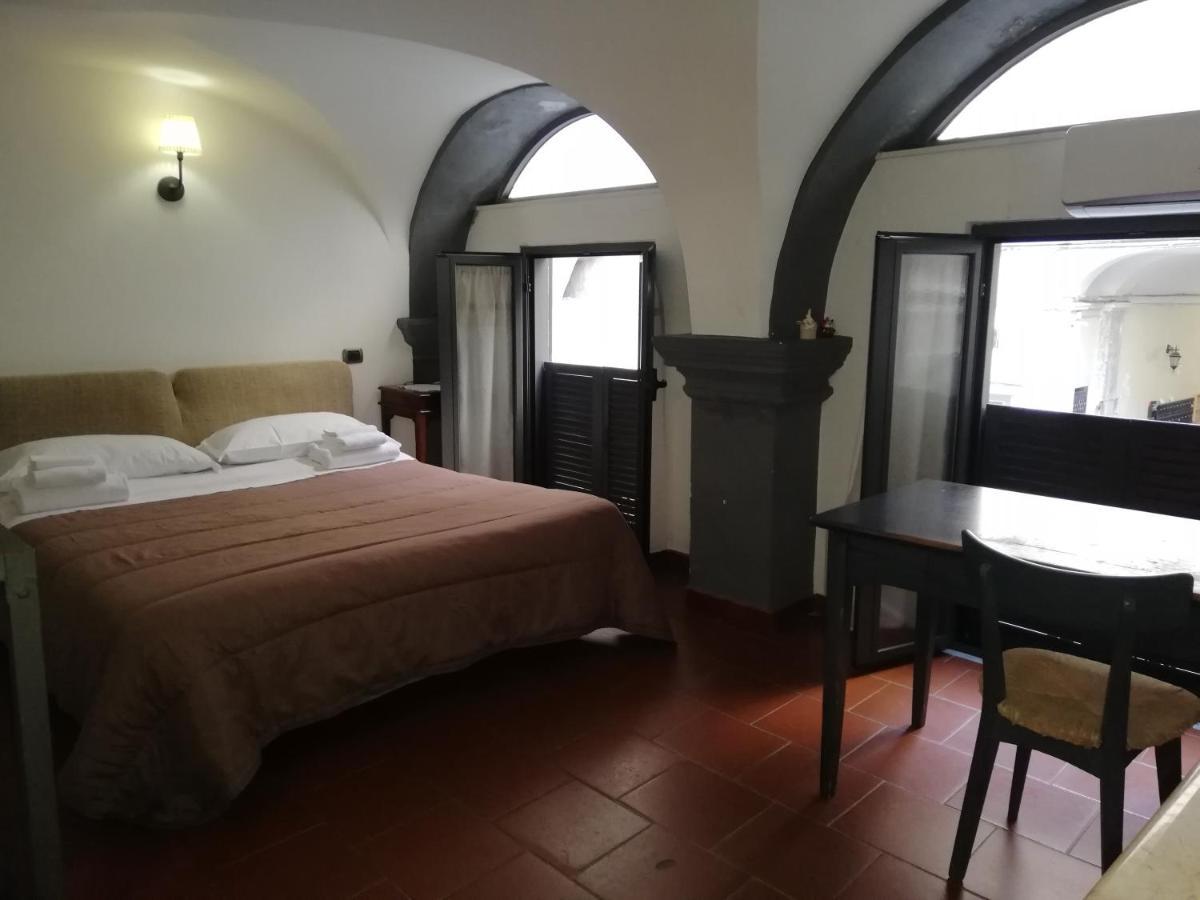 Napule Apartment Napoli Eksteriør bilde