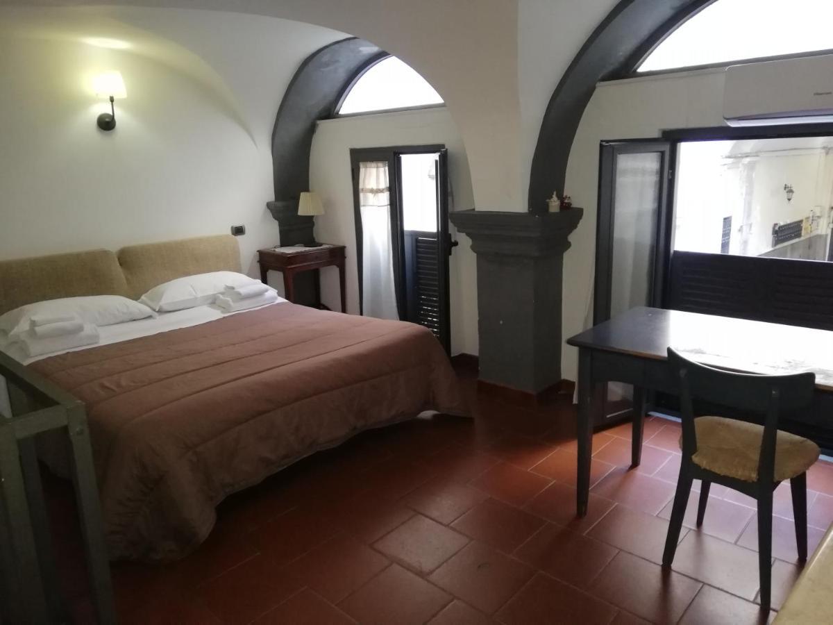 Napule Apartment Napoli Eksteriør bilde